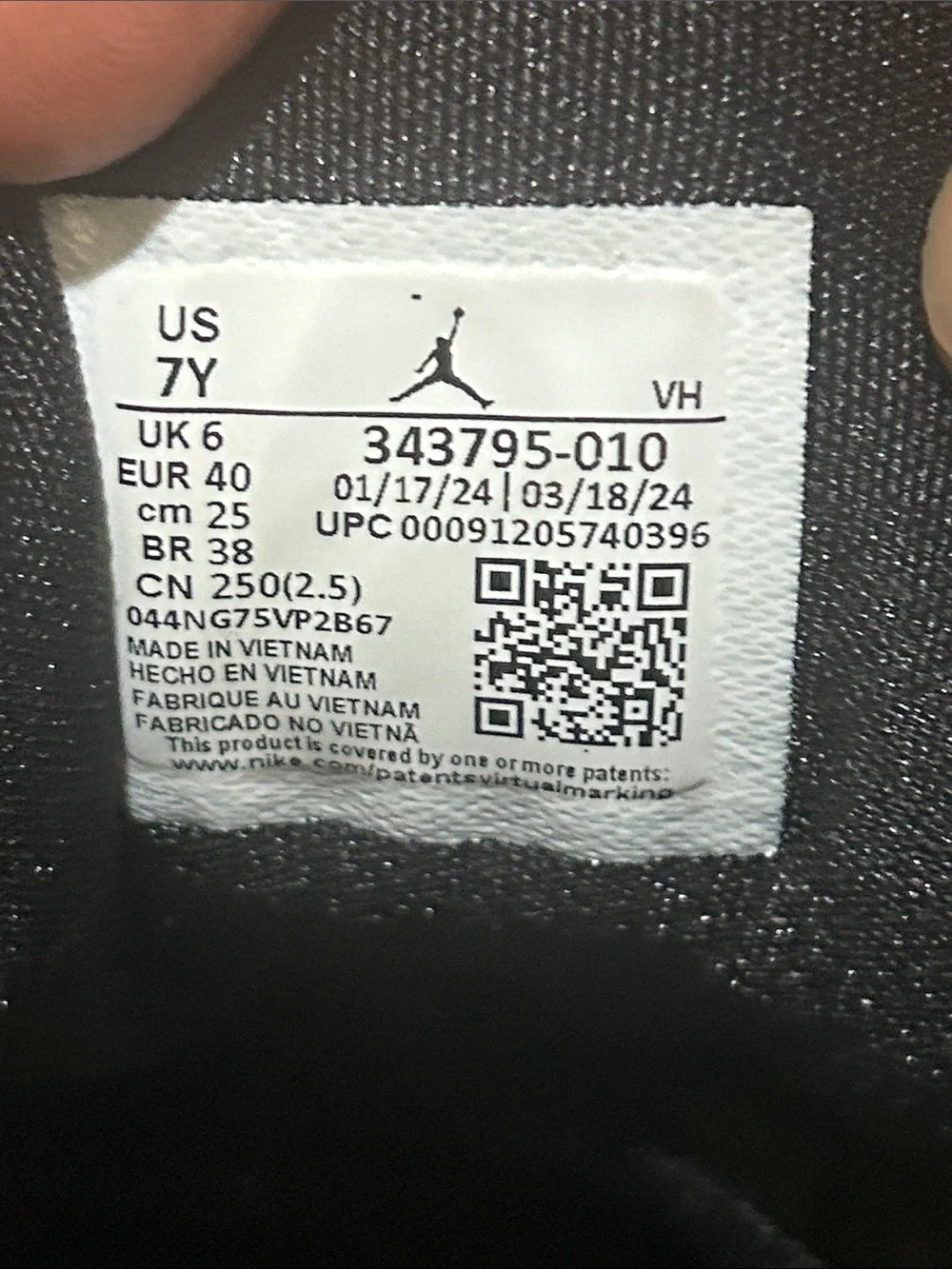 Jordan True Flight Black Metallic Silver (GS) 343795-010 - Picture 6 of 7